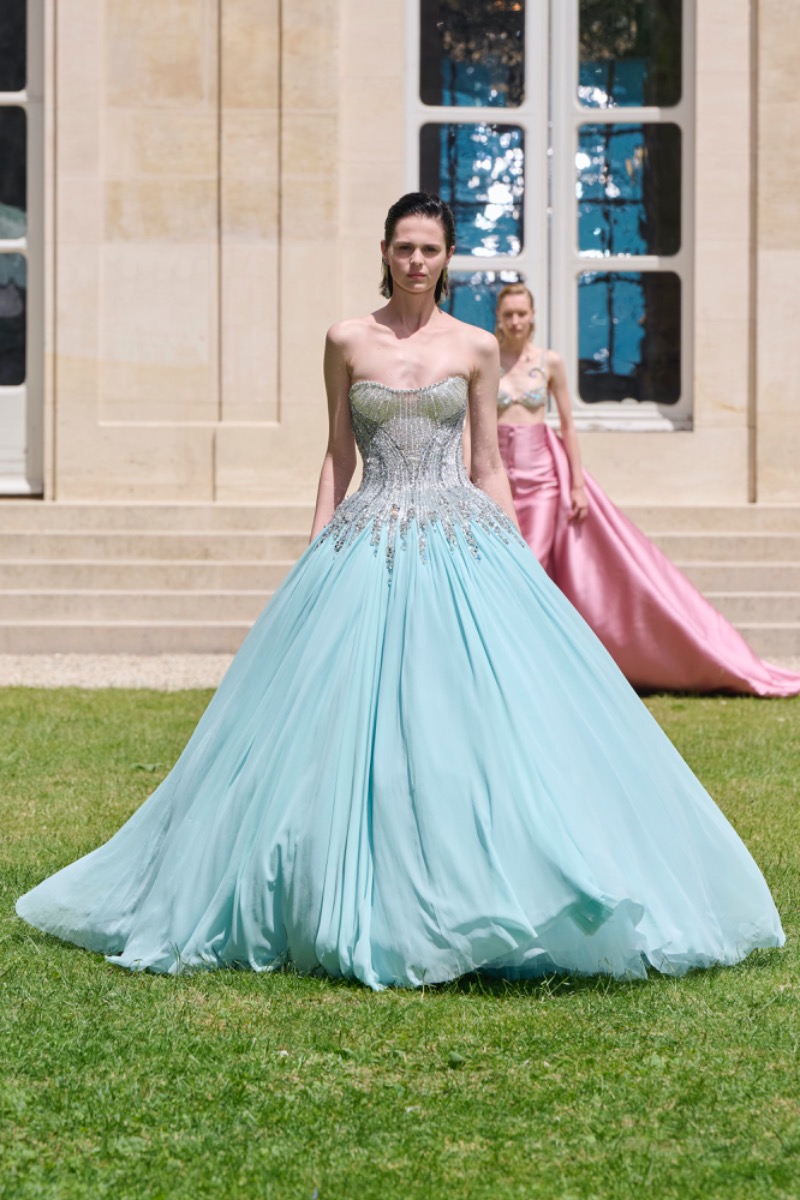 Georges Hobeika Haute Couture Automne Hiver 24-25